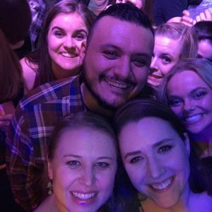 Meet your Posher, Genaro